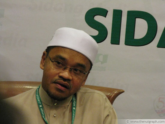 Deputy president Nasharudin Mat Isa admitted that in the recently concluded Dewan Pemuda muktamar, several delegates expressed dissatisfaction that PAS was being sidelined in the Pakatan Rakyat. Nevertheless, he stressed that these were their personal opinions. The real decisions would be made by the entire muktamar, after debates and discussions from 15 to 17 Aug 2008.