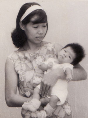 Lina, at three months, with mum