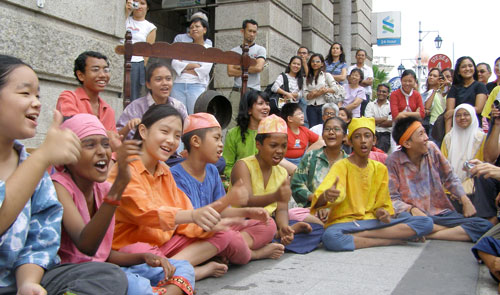 Arts-Ed Kisah Pulau Pinang, performing the history of george town at Lebuh Pantai 2006