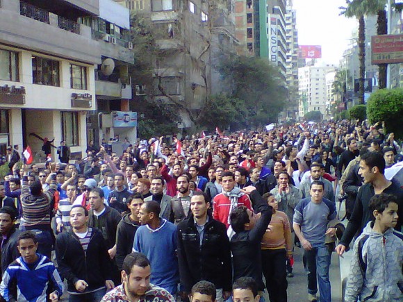 egyptmain Demonstrators marching on 25 Jan 2011 (Pic by Muhammad Ghafari / Wiki commons)