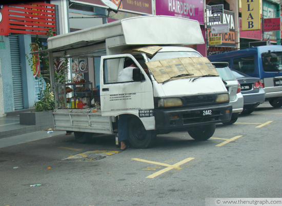 Should mobile vendors be charged for taking up public parking spaces to do business?