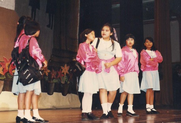 As a child, Lisa was already acting in many school performances.
